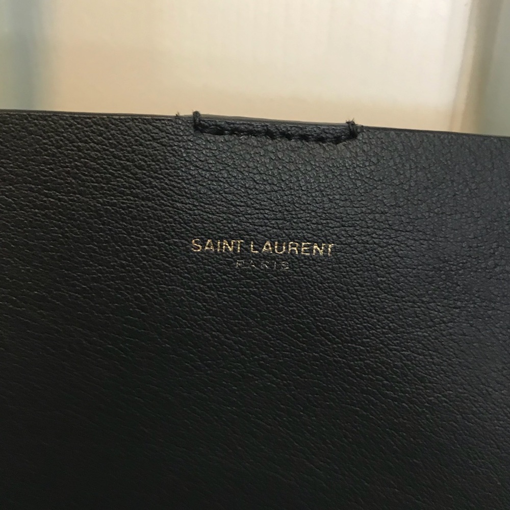 Saint Laurent Meduim North South Tote - Picture 3 of 8